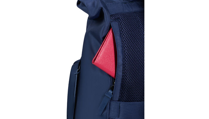 Compartimento trasero secreto