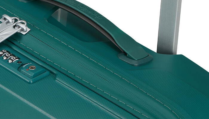 Cremallera con revestimiento hidrófugo