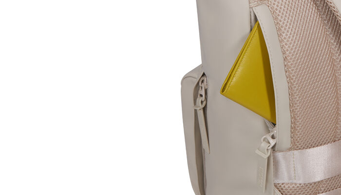 Compartimento trasero secreto