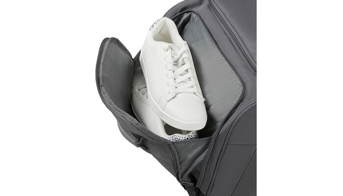 Top shoe compartment