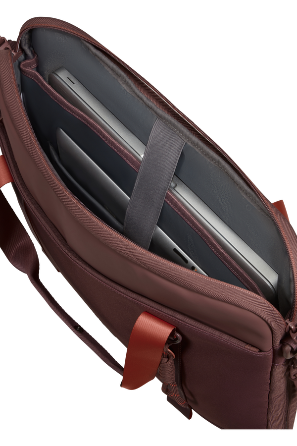 Minima 15.6'' Malet&iacute;n