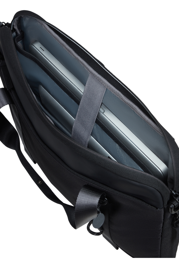 Minima 15.6'' Malet&iacute;n