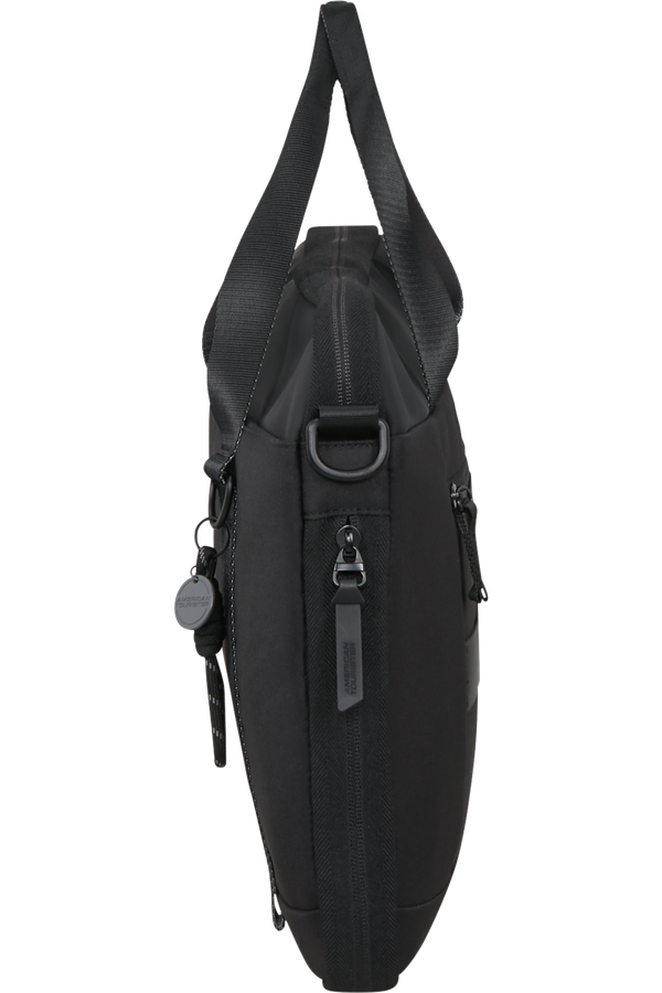 Minima 15.6'' Malet&iacute;n