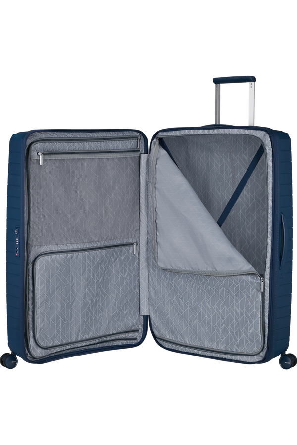 American Tourister FastForward Spinner 83/31 TSA EXP 83cm  Navy Blue American Tourister FastForward Spinner 83/31 TSA EXP 83cm  Navy Blue