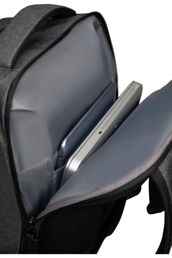 American Tourister Streethero Laptop Backpack 17.3'  Grey Melange