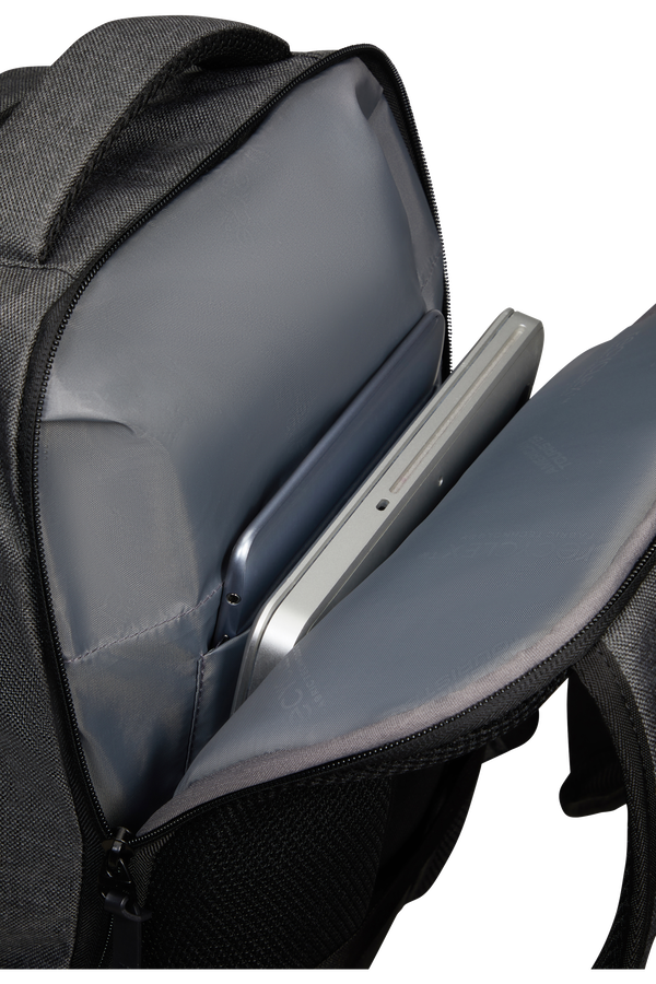 American Tourister Streethero Laptop Backpack 17.3'  Grey Melange