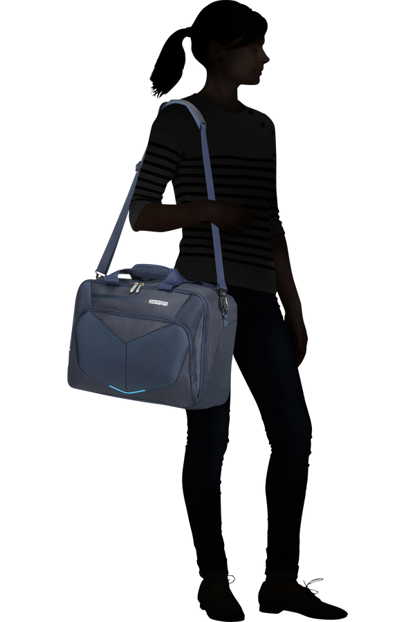 American Tourister Summerfunk 3-Way Boarding Bag  Navy American Tourister Summerfunk 3-Way Boarding Bag  Navy