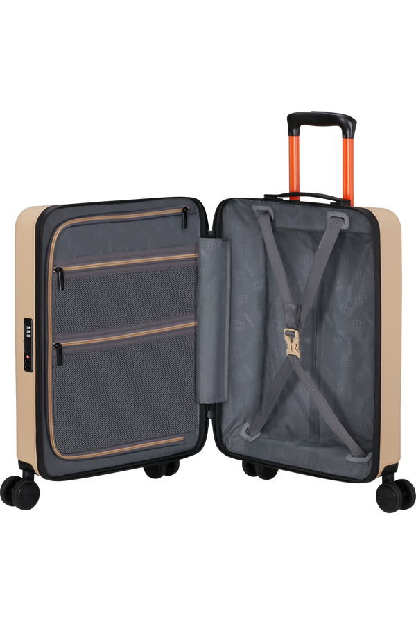 American Tourister Trailon Spinner 55cm  Beige American Tourister Trailon Spinner 55cm  Beige