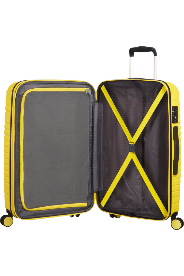 American Tourister Aero Racer Spinner M Expandable 68cm  Lemon Yellow American Tourister Aero Racer Spinner M Expandable 68cm  Lemon Yellow