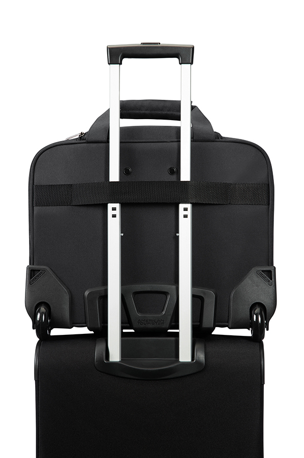 At Work Maletin Con Ruedas Para Portatil 15 6 American Tourister