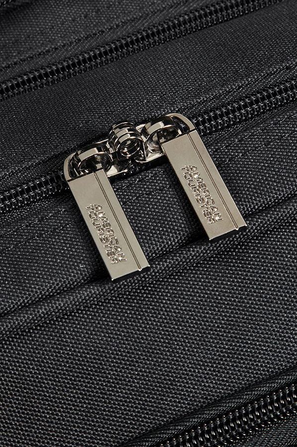 At Work Maletin Con Ruedas Para Portatil 15 6 American Tourister